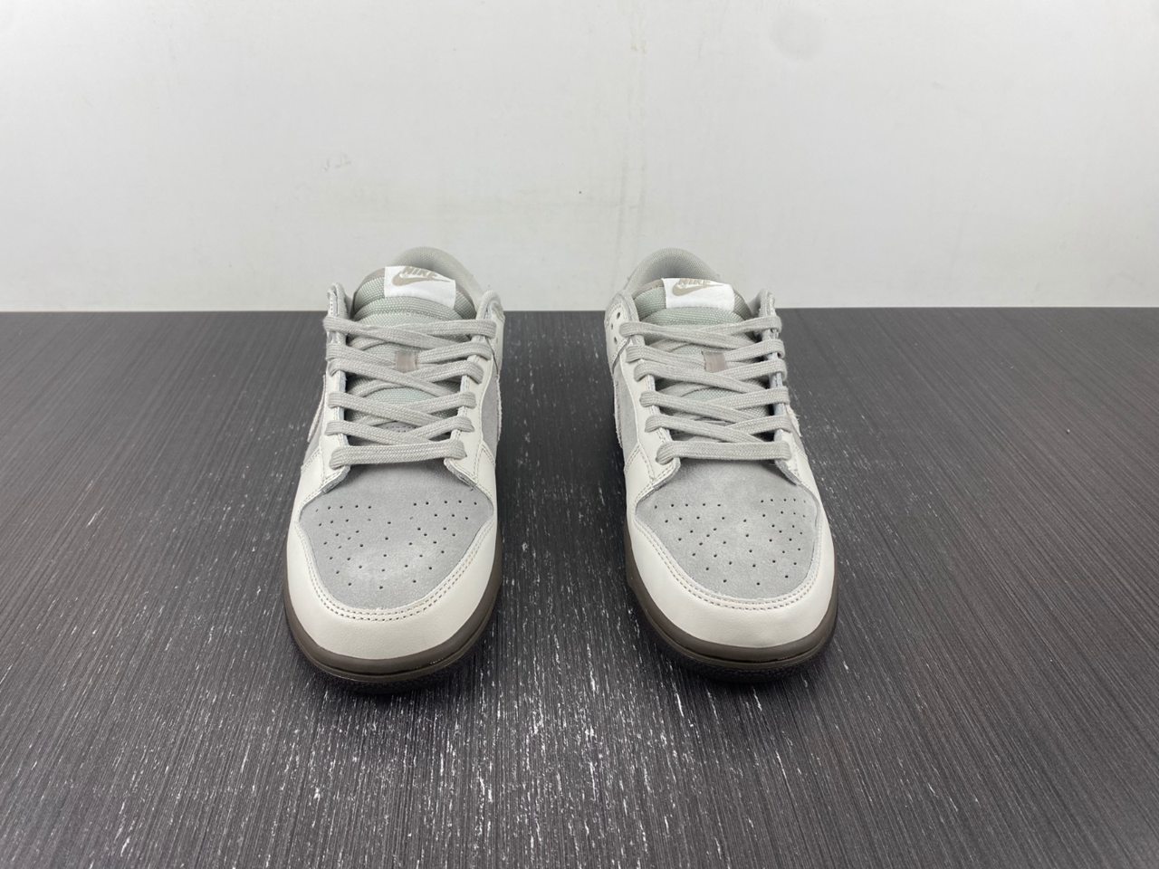 Dunk Low Ironstone FD9746-001